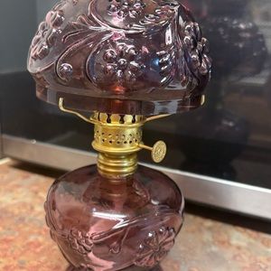 Vtg Amethyst Daisy Pattern Purple Glass Small Kerosene Oil Lamp Complete 10"
